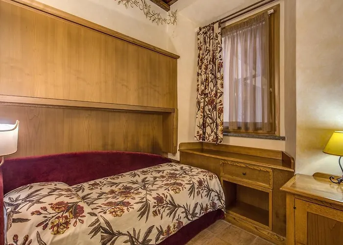 Otel Residenza San Calisto 3*
