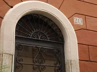 Residenza San Calisto Otel 3*